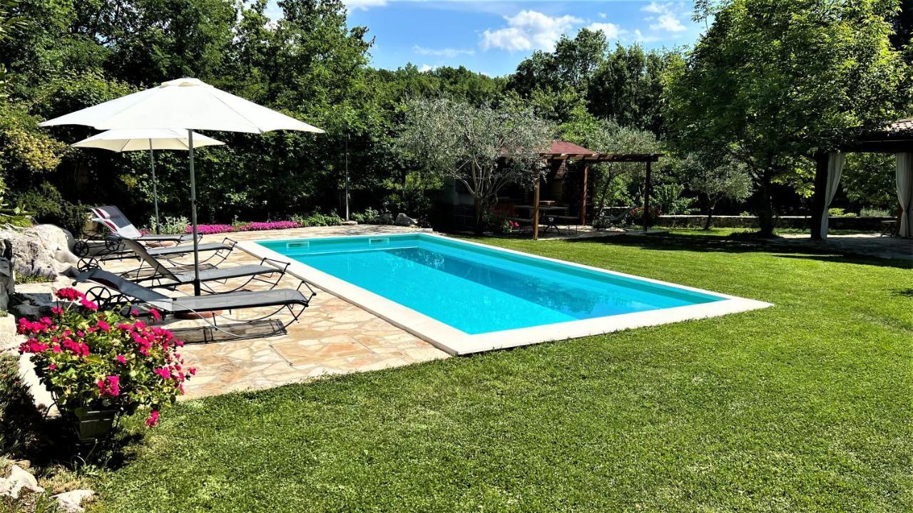 Holiday Home Casa Dei Farfui Momjan Εξωτερικό φωτογραφία