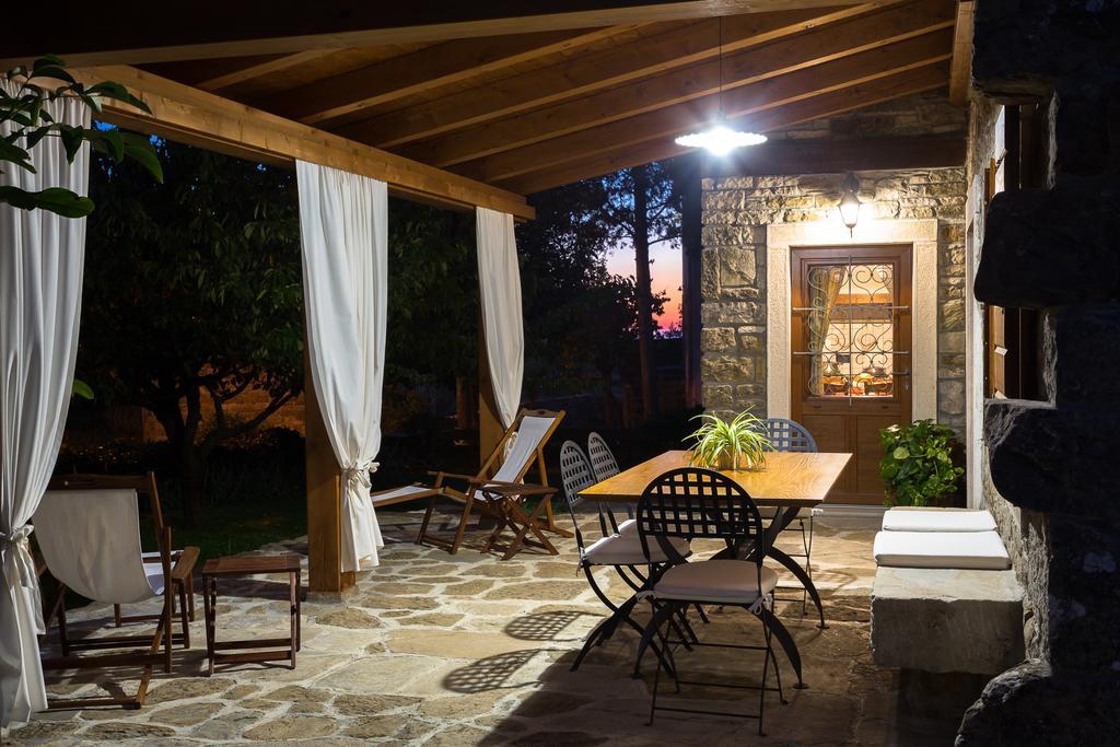 Holiday Home Casa Dei Farfui Momjan Εξωτερικό φωτογραφία